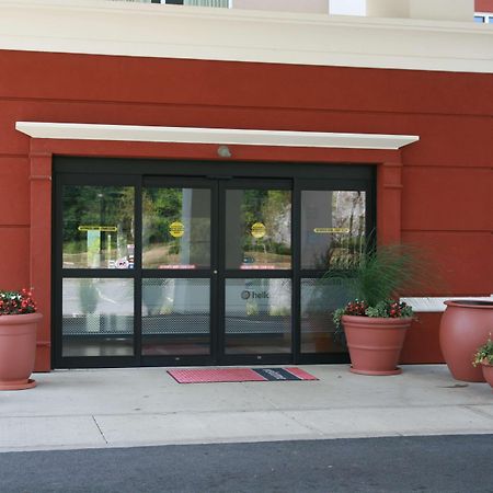 Hampton Inn & Suites Poughkeepsie Spackenkill Eksteriør billede