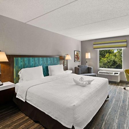 Hampton Inn & Suites Poughkeepsie Spackenkill Eksteriør billede