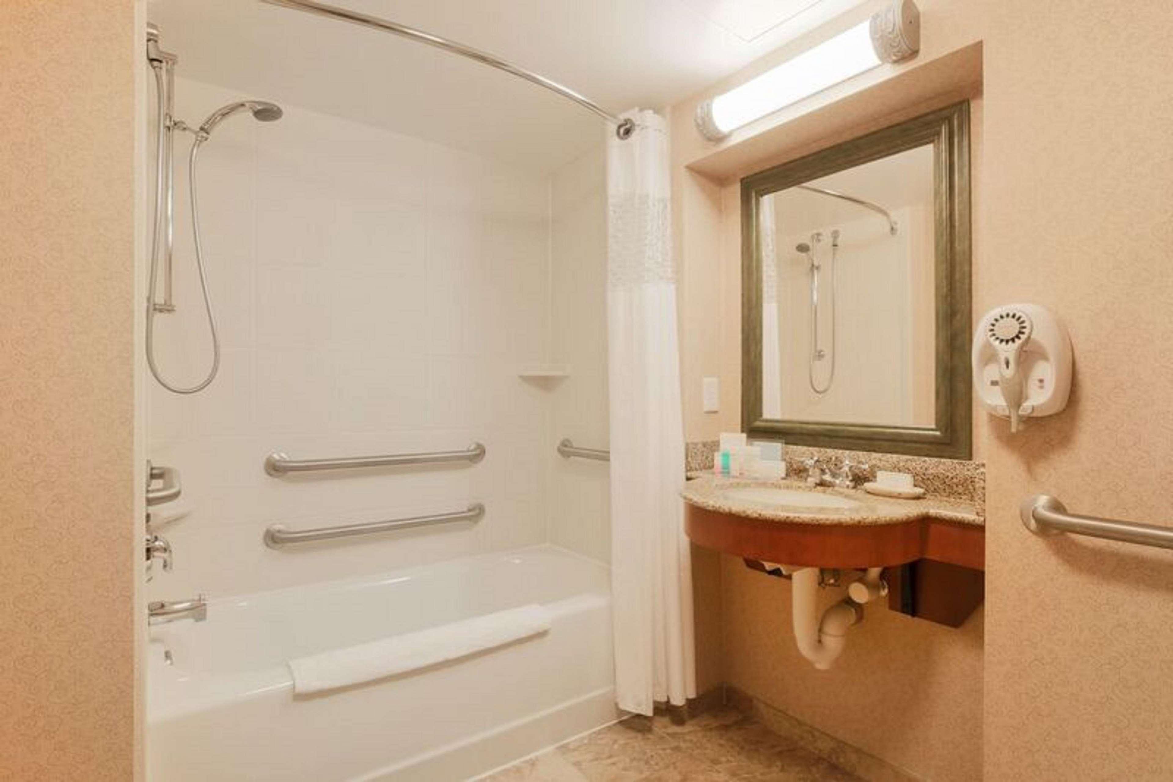 Hampton Inn & Suites Poughkeepsie Spackenkill Eksteriør billede