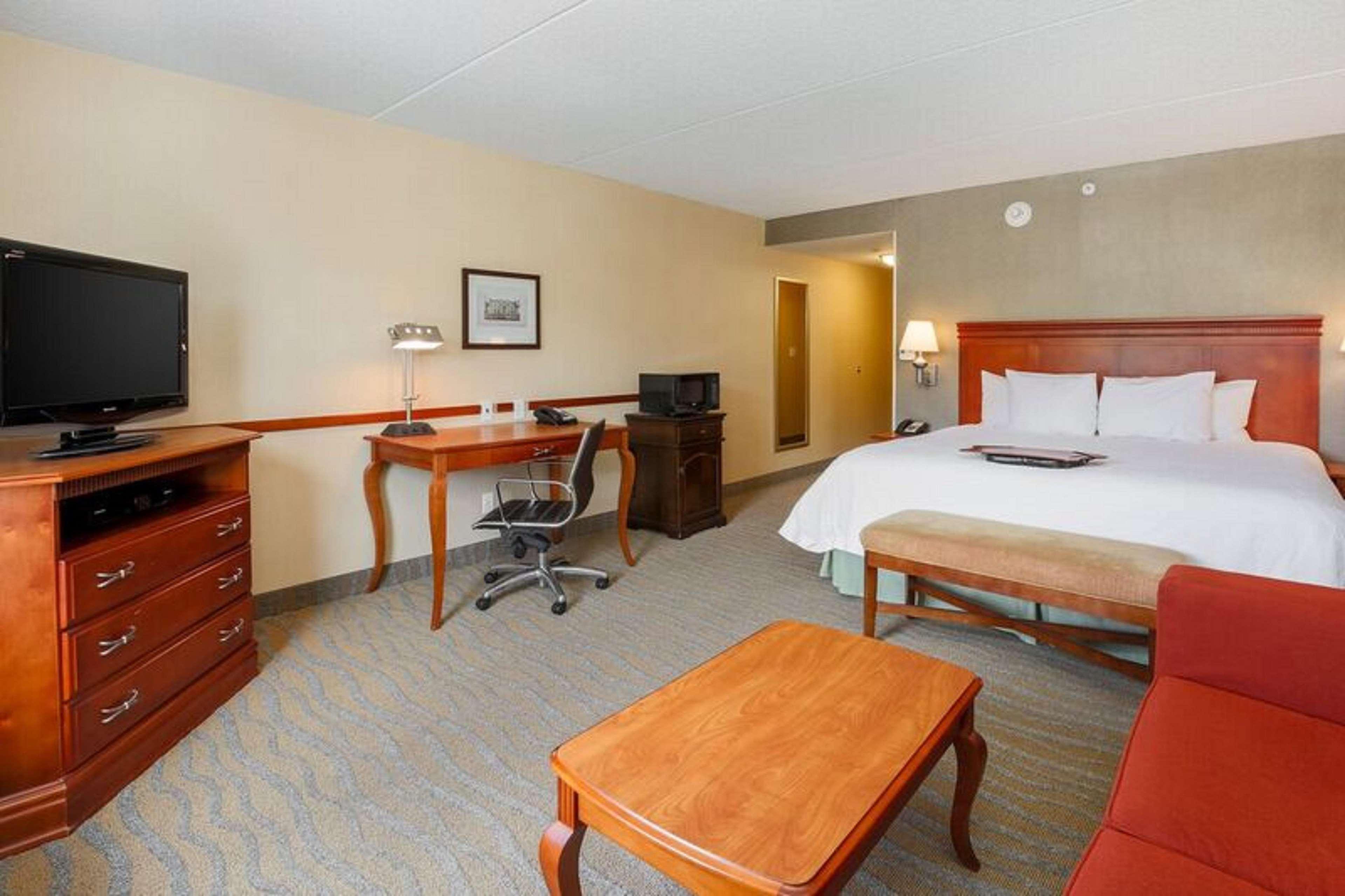 Hampton Inn & Suites Poughkeepsie Spackenkill Eksteriør billede