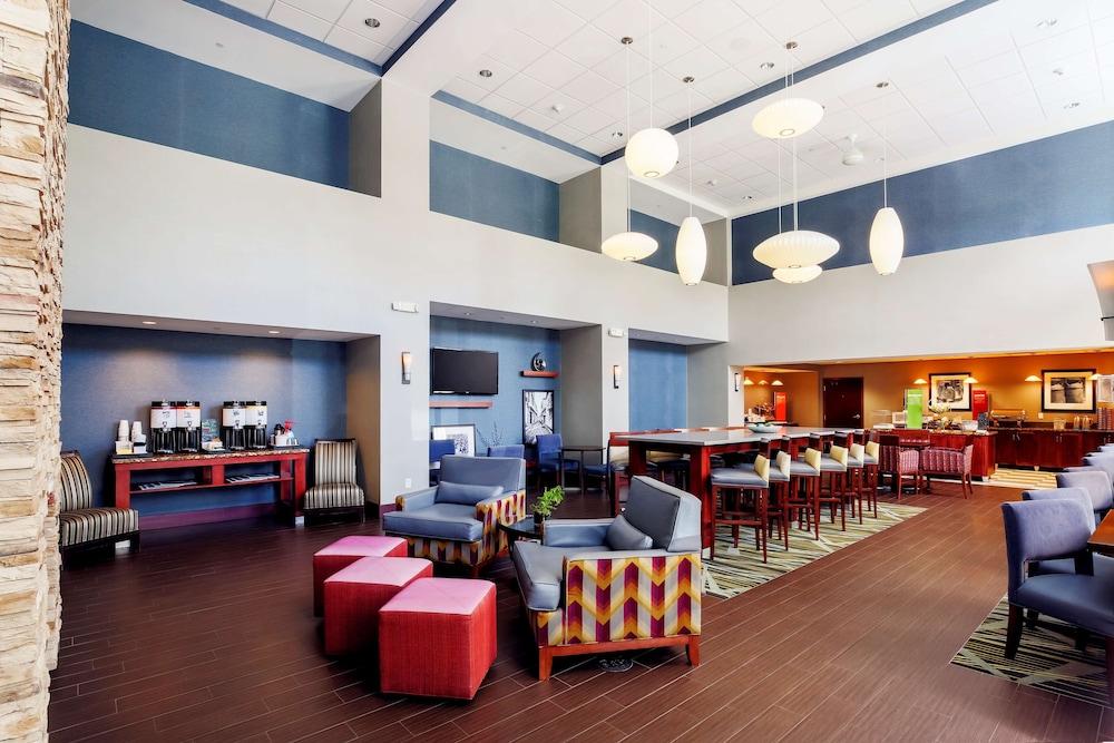 Hampton Inn & Suites Poughkeepsie Spackenkill Eksteriør billede