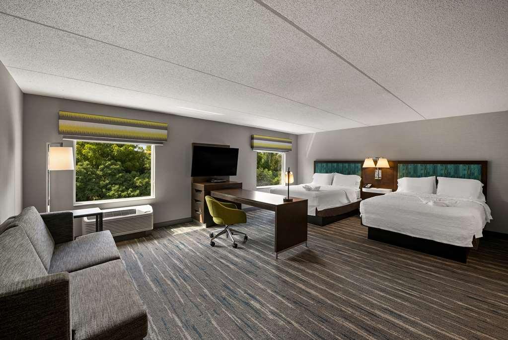 Hampton Inn & Suites Poughkeepsie Spackenkill Værelse billede