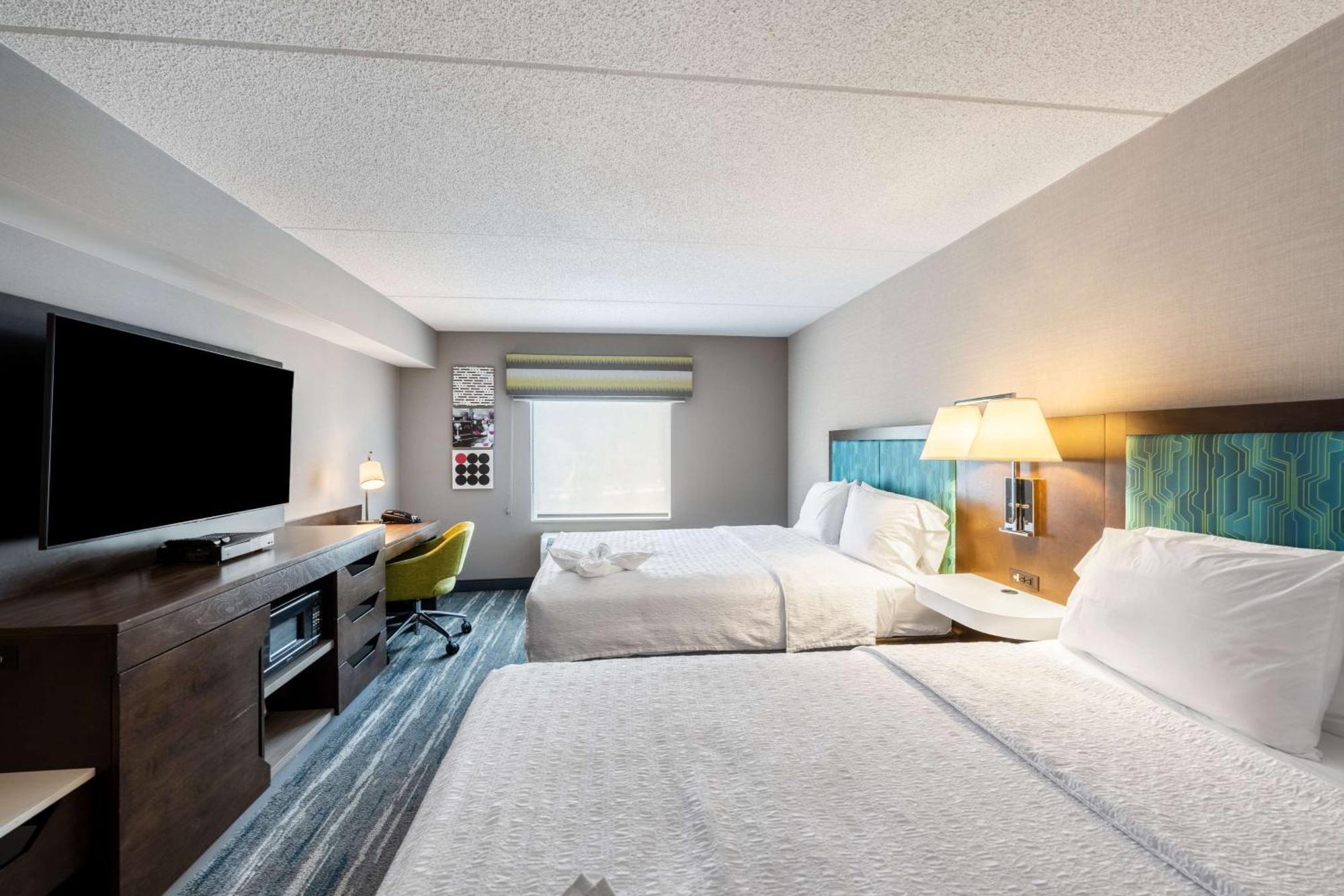 Hampton Inn & Suites Poughkeepsie Spackenkill Eksteriør billede