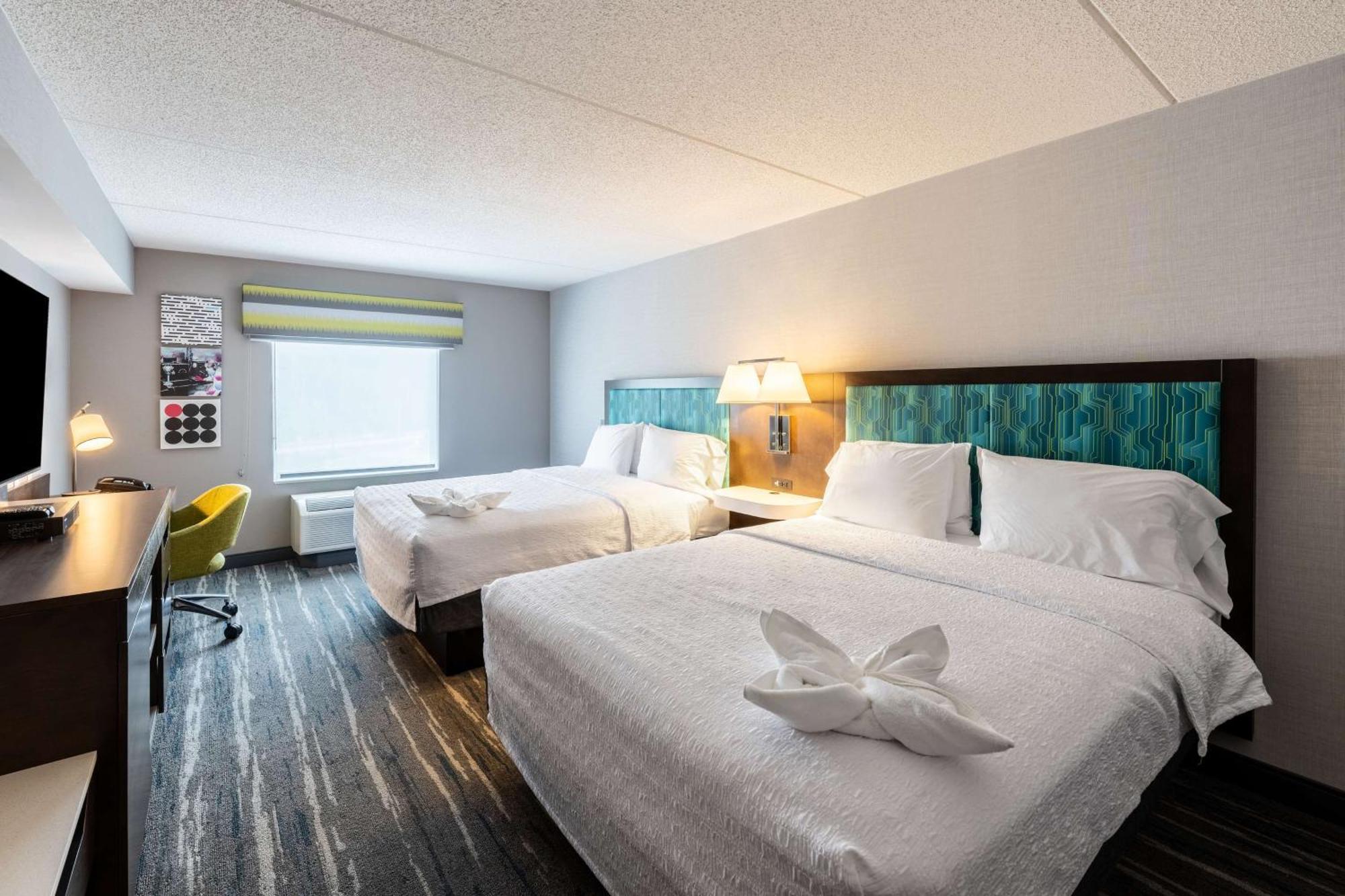 Hampton Inn & Suites Poughkeepsie Spackenkill Eksteriør billede