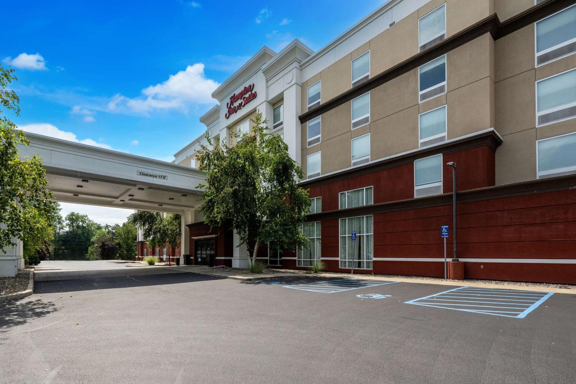 Hampton Inn & Suites Poughkeepsie Spackenkill Eksteriør billede