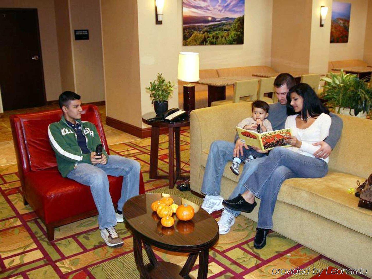 Hampton Inn & Suites Poughkeepsie Spackenkill Værelse billede